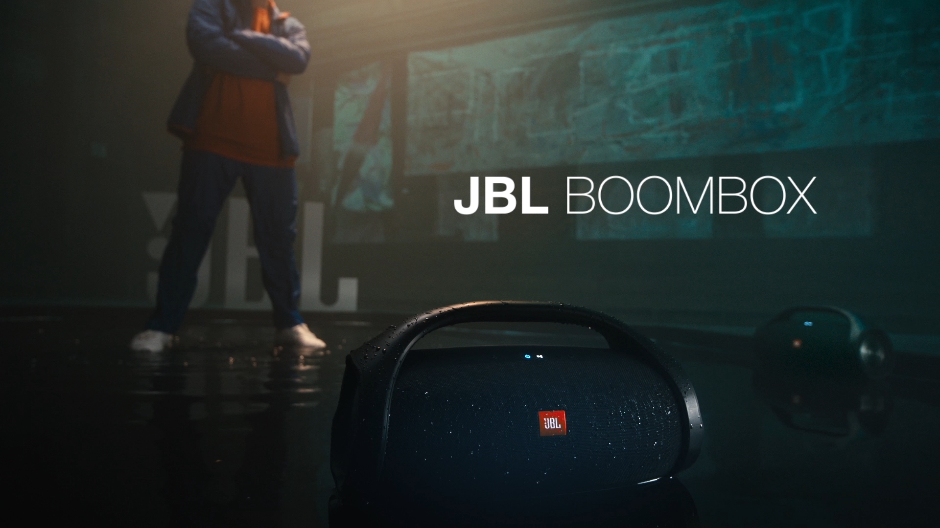 JBL Boombox - аквасцена